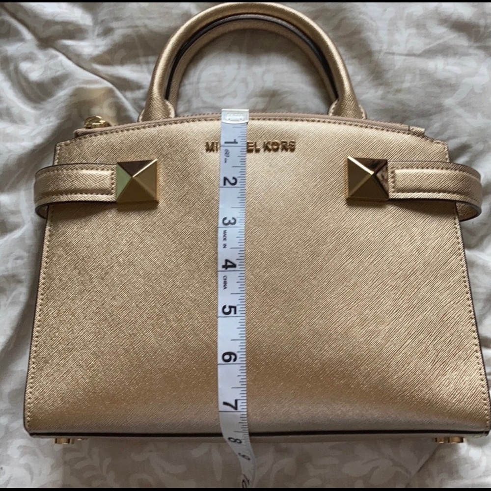 Gold Michael Kors small purse!! - Picture 6 of 6